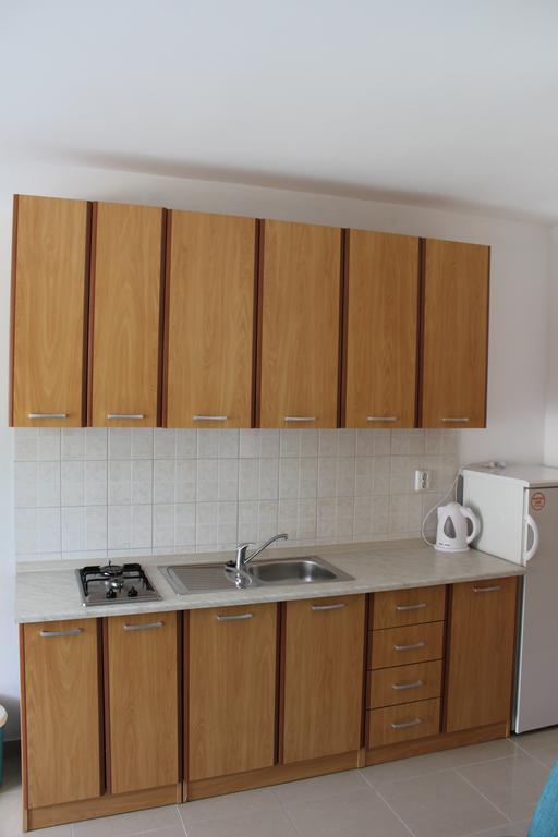 Apartments Istuk Vir Cameră foto