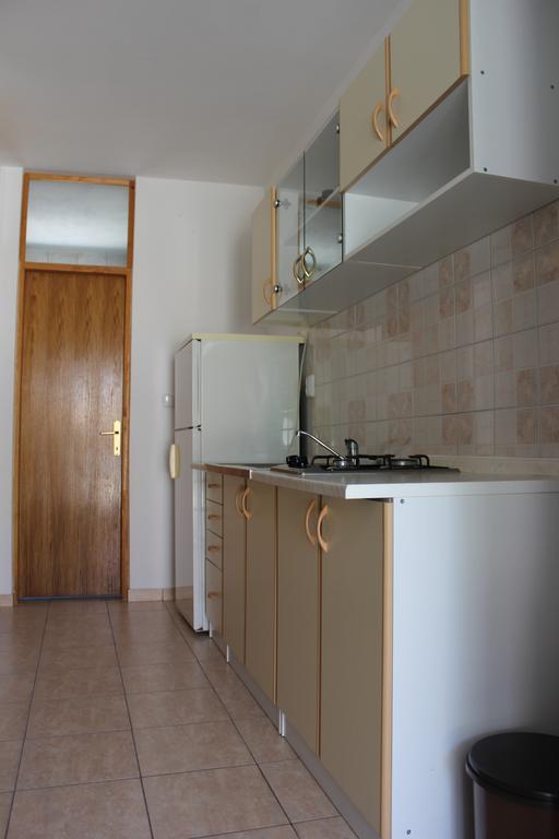 Apartments Istuk Vir Cameră foto